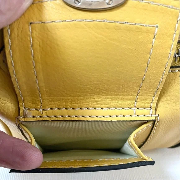 MARC JACOBS YELLOW LEATHER BAG - Picture 10 of 17